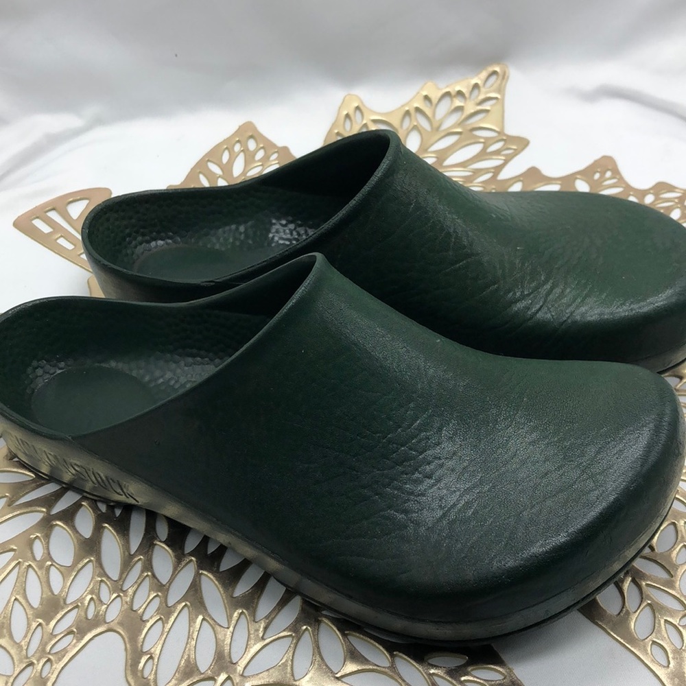 Birkenstock Made in Germany Green Molded Utility / Garden Clogs Size 7